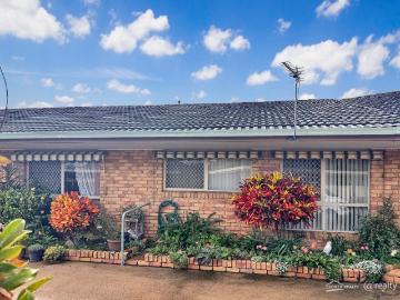 Spacious Unit Living Just Moments from Main Street