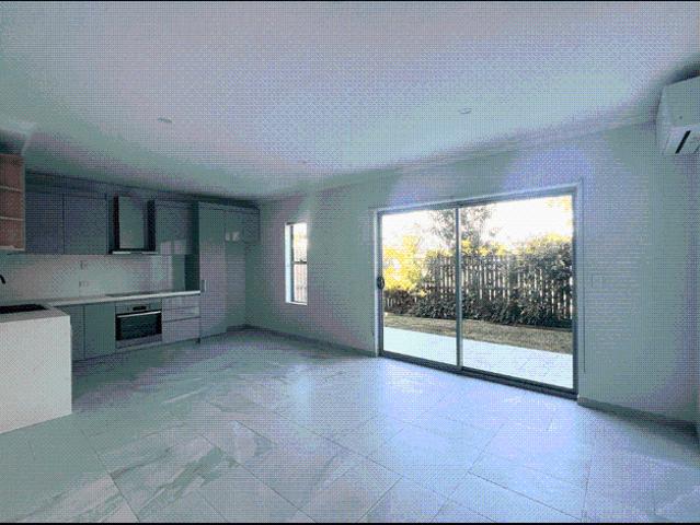 Spacious Unit with Airconditioning