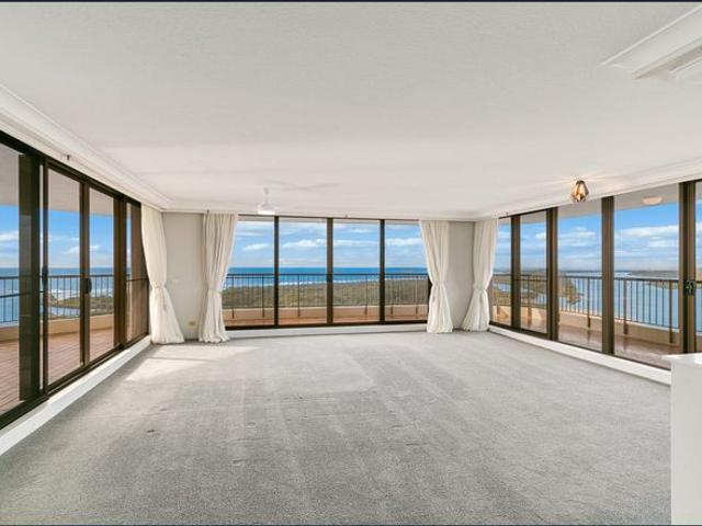 SPACIOUS UNIT WITH PANORAMIC WATER VIEWS