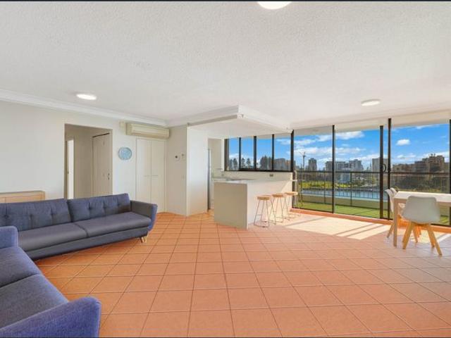 SPACIOUS UNIT WITH PANORAMIC WATER VIEWS