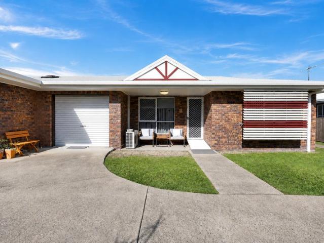 Spacious Unit with Yard
