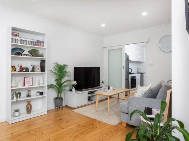 Spacious unit wrapped with the best of Woodville