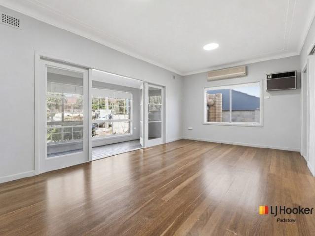 Spacious Updated Family Home in a Prime Padstow
