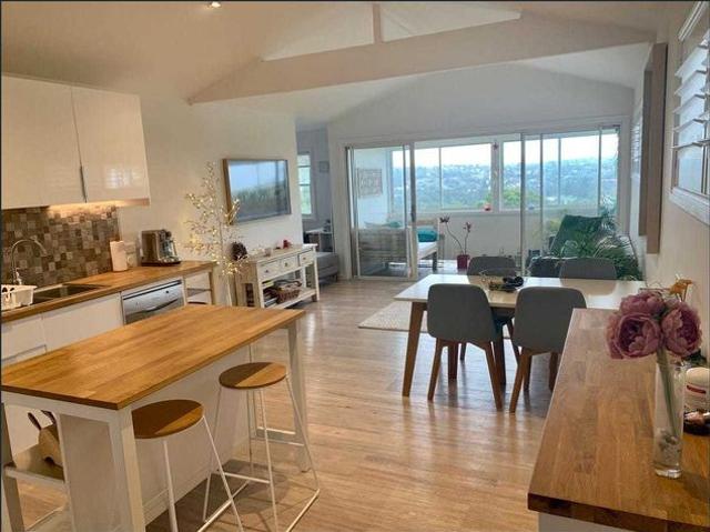 Spacious Upper Duplex in Fairlight