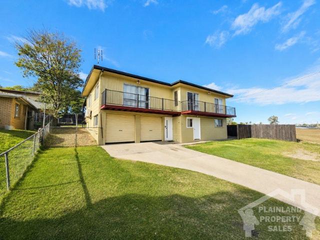 Spacious Upstairs Home With Utilities Included