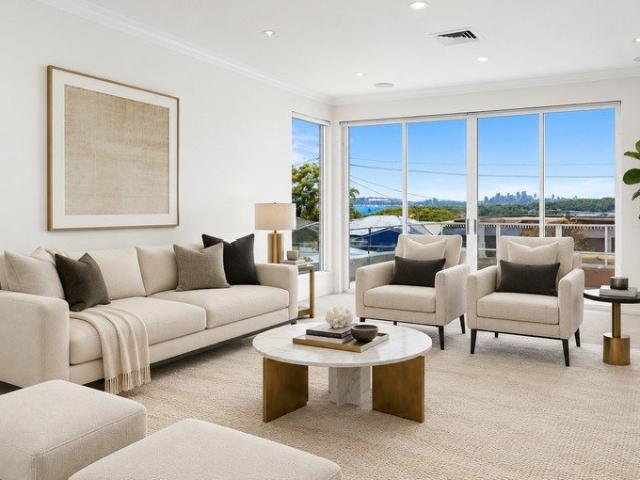 SPACIOUS VAUCLUSE RESIDENCE WITH WORLD CLASS HARBOUR VIEWS!