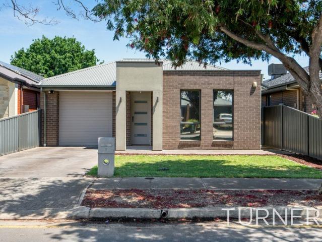 Spacious & Versatile Family Living in a Convenient Location