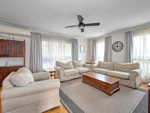 Spacious & Versatile Family Living in a Prime Mentone Location