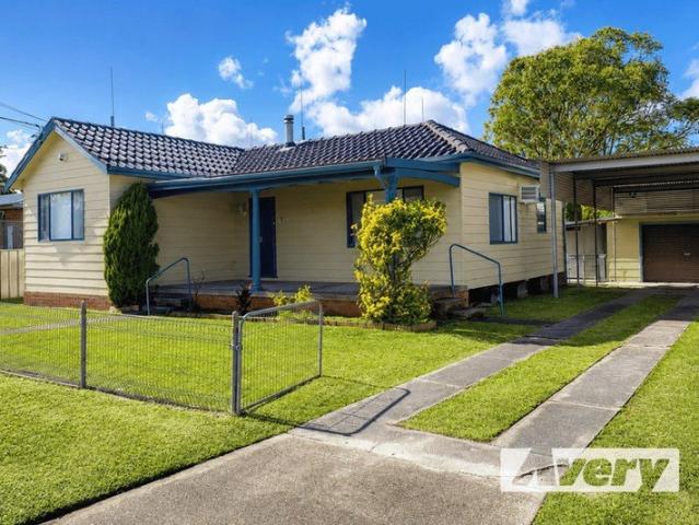 Spacious & Versatile Home in a Convenient Edgeworth Location