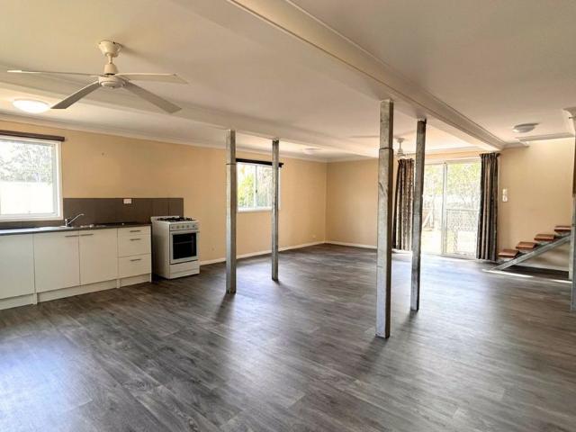 SPACIOUS & VERSATILE LIVING A GENEROUS FIVE BEDROOM HOME IN AVONDALE