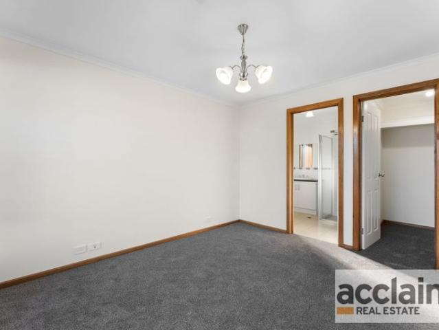 Spacious & Versatile Living in a Convenient Location
