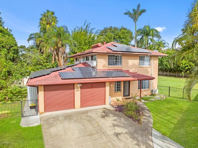 Paul Penklis Presents: The Perfect Blend of Space, Versatility & Family Living