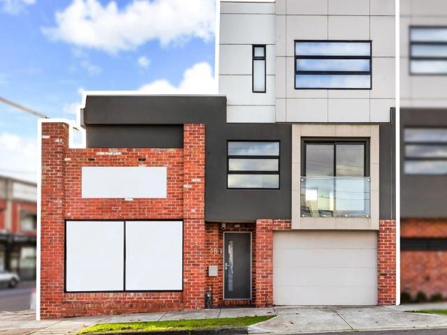 Spacious & Versatile Three Bedroom Home – Utilities Included