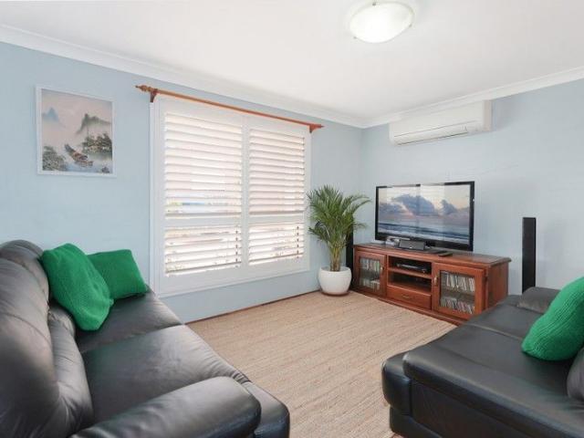 Spacious Villa in the Perfect Location!