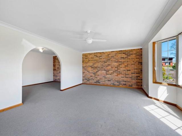 Spacious Villa In Sought After CBD Location