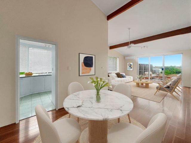Spacious Villa Living in a Prestigious Putney Pocket