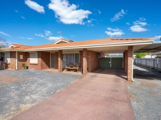 Spacious & Well Maintained, Brick 3 Bedroom Home  With The Bonus Of A 7m x 6m Shed!