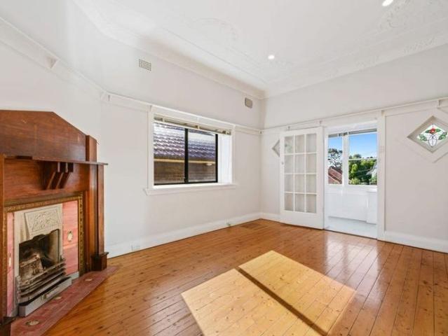 Spacious & Well Maintained Family Home in a Convenient Location
