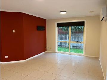 Spacious & Well Maintained Unit