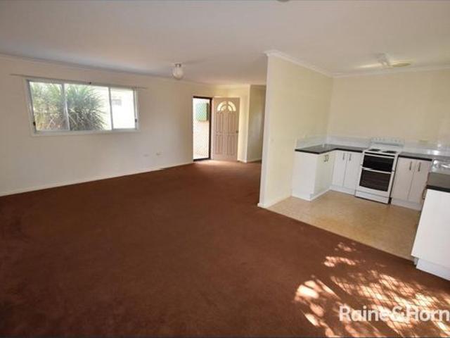 Spacious With Updated Kitchen & A Quiet & Leafy Location