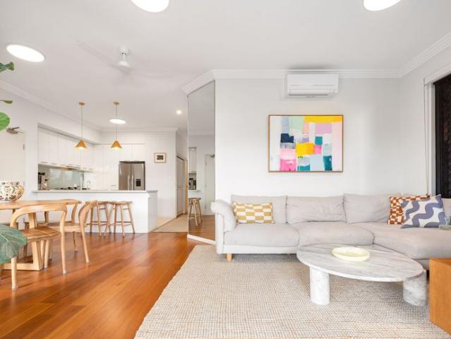 Spacious Wooloowin Apartment with Pool & Leafy Outlooks