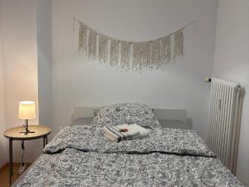 Spacious worker's apartment in the heart of Hameln, Hameln Amsterdam Apartments for Rent