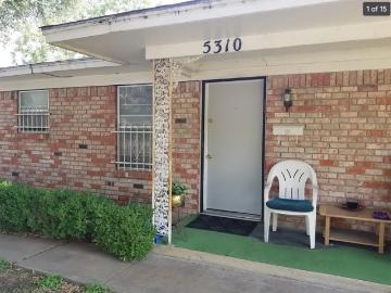 Spacious Yard & Convenient Location – 2BR Home in Fort Worth