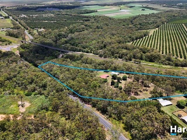 SPACIOUS ACREAGE LIVING WITH LARGE SHED CLOSE TO TOWN!