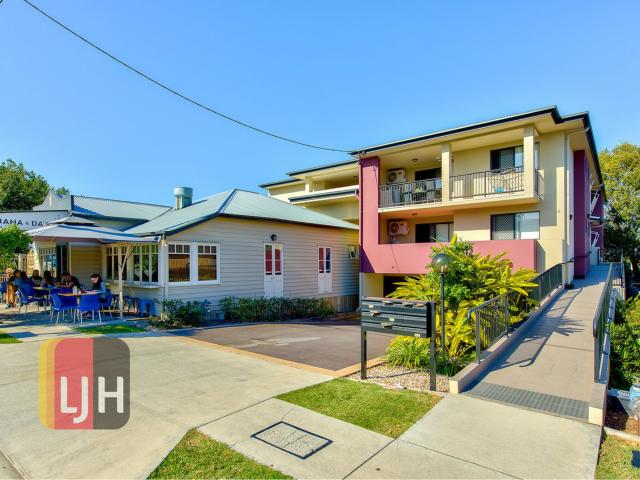 SPACIOUS & AIR CONDITIONED 2 BEDROOM UNIT