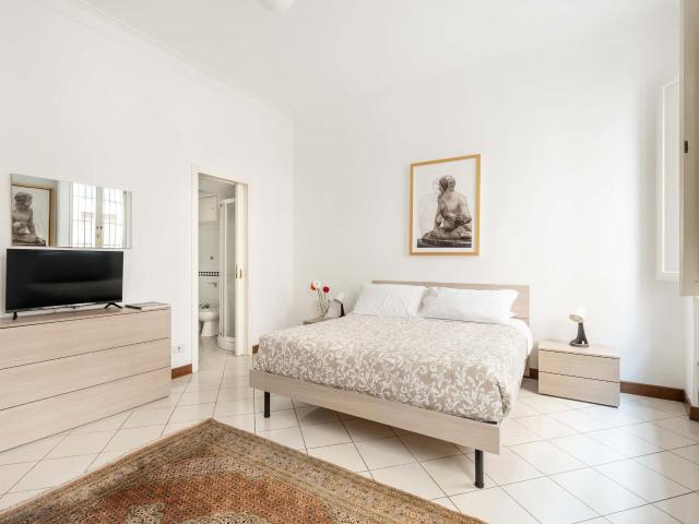 Spacious and Cozy Apartment in the Heart of Rome