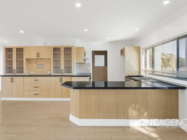 SPACIOUS AND CONVENIENT LIVING IN THE HEART OF WINDANG