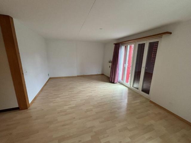 Spacious and bright, rural and yet central!