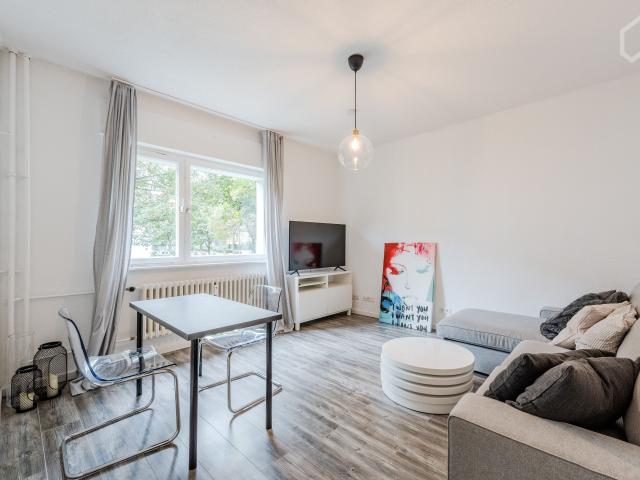 Spacious and bright 2 room flat with balcony in a calm neighbourhood, Berlin Reinickendorf