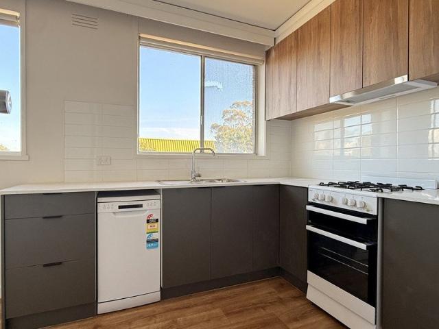 Spacious and Full of Natural Light