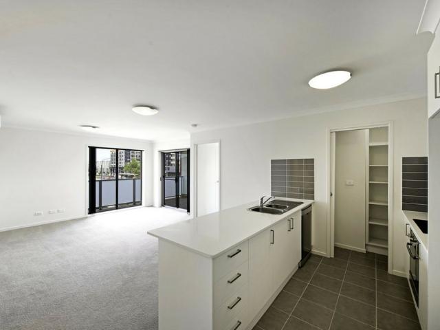 Spacious and Light Filled Apartment