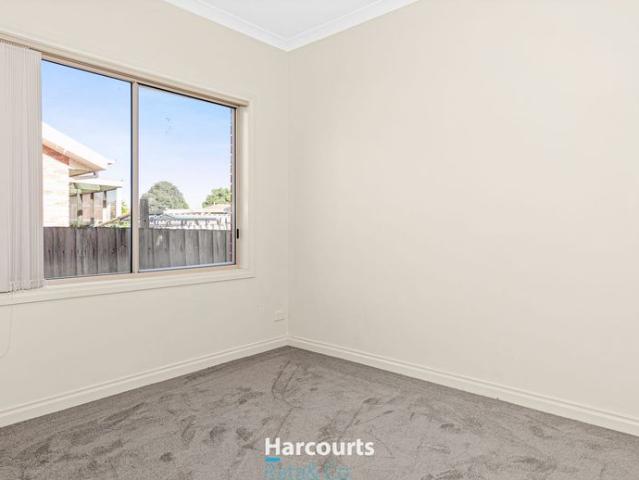 Spacious and Light Filled 3 Bedroom Home in Mill Park