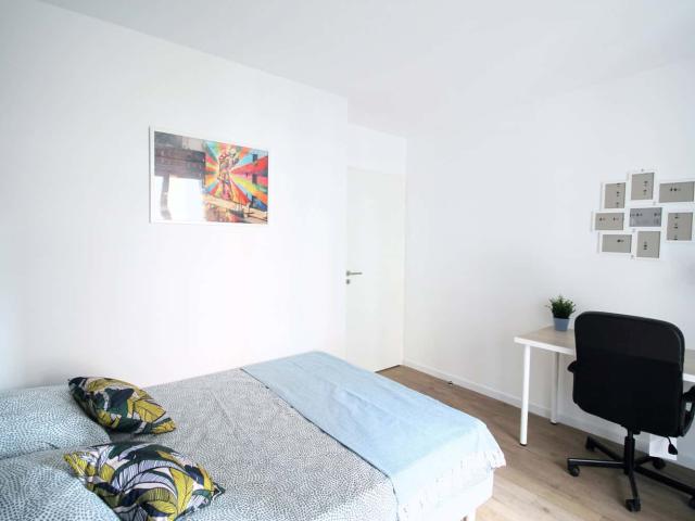 Spacious and luminous room 12m² CL33