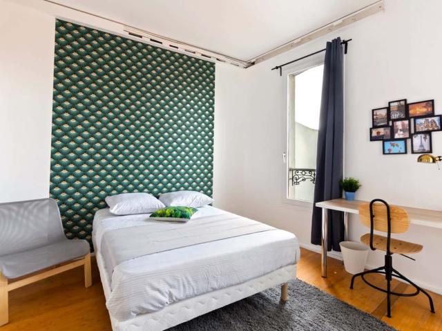 Spacious and luminous room 16m² IV08