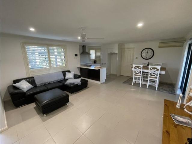 Spacious and Modern Unit
