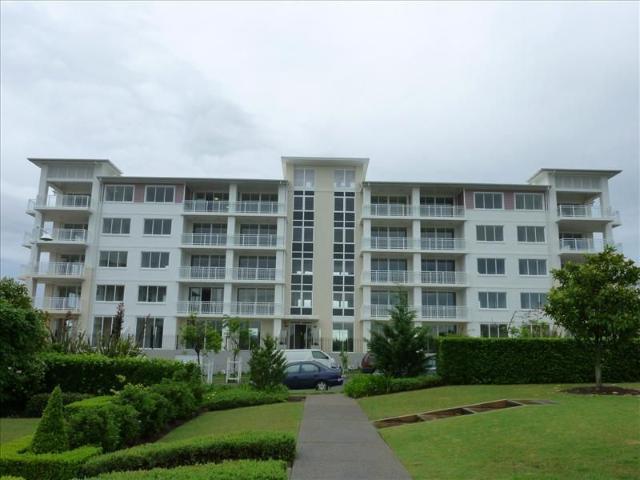 Spacious and Modern 1 Bedroom Unit