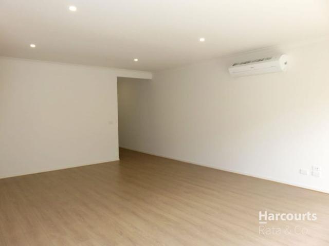 Spacious and Modern 3 Bedroom Home in Epping