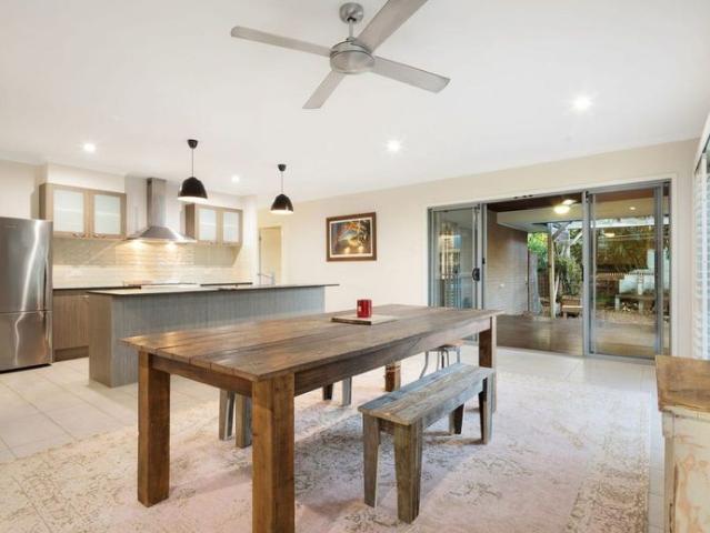 Spacious and modern 4 bedroom home