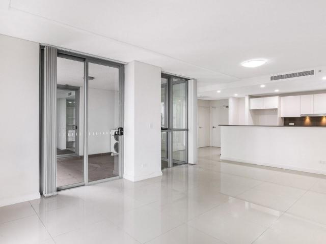 Spacious and Stylish 1 Bedroom Apartment