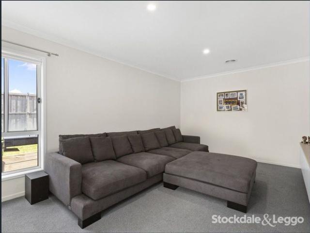 Spacious and Stylish 3 Bedroom Home!