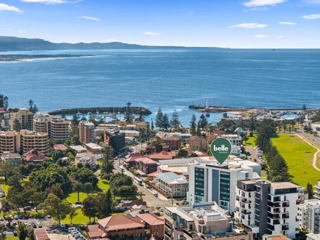 Spacious and sunlit harbourside luxury