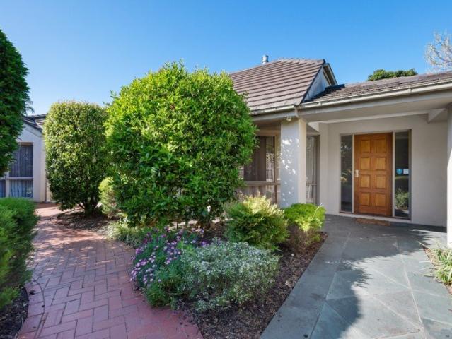 SPACIOUS AND SURROUNDED BY BEAUTIFUL GARDENS