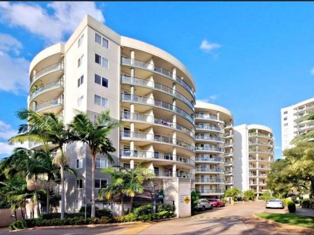 SPACIOUS AND PERFECTLY LOCATED TWO BEDROOM APARTMENT