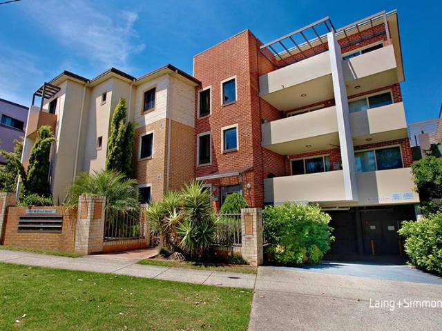 SPACIOUS AND PERFECTLY LOCATED TWO BEDRROM UNIT