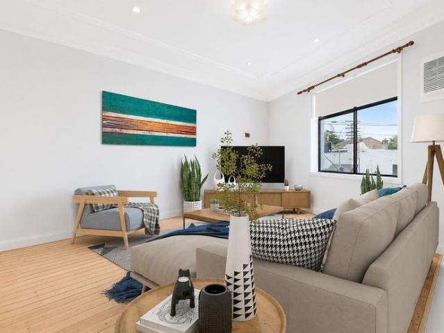 SPACIOUS AND PRIVATE TWO BEDROOM APARTMENT IN QUIET NEIGHBOURHOOD!