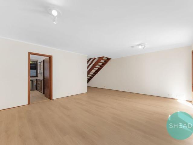 SPACIOUS AND PRIVATE COURTYARD